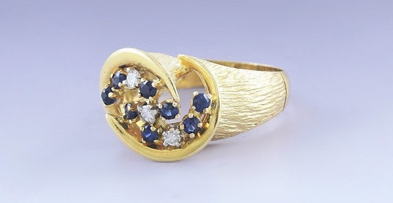 Elegant 18k Gold Diamond & Sapphire Brushed Finis… - image 2