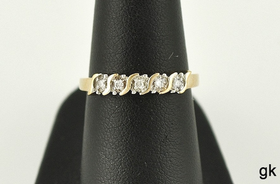 Lovely Genuine Diamond and 14K Yellow Gold Ring/B… - image 1