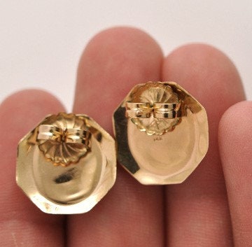 Black onyx stud earrings yellow gold deals