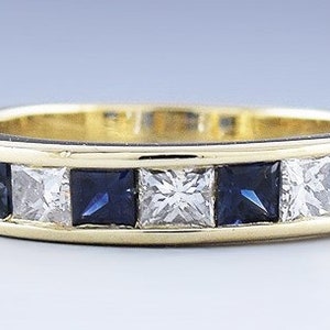Elegant 18k Gold Sapphire & Diamond Anniversary Band Ring sz 6 3/4