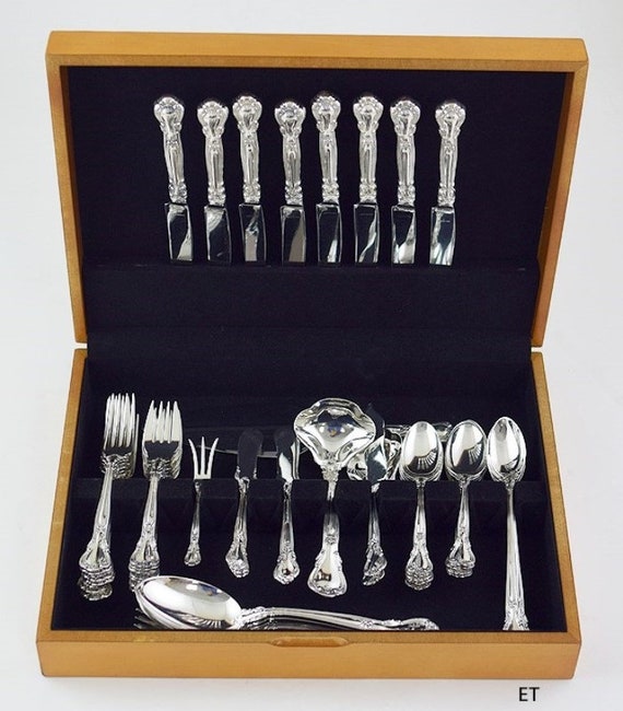 Chantilly silverware shop