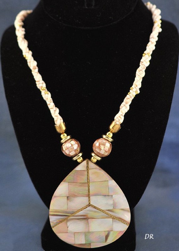 Mother of Pearl and Abalone Shell Necklace w/ Lar… - image 1