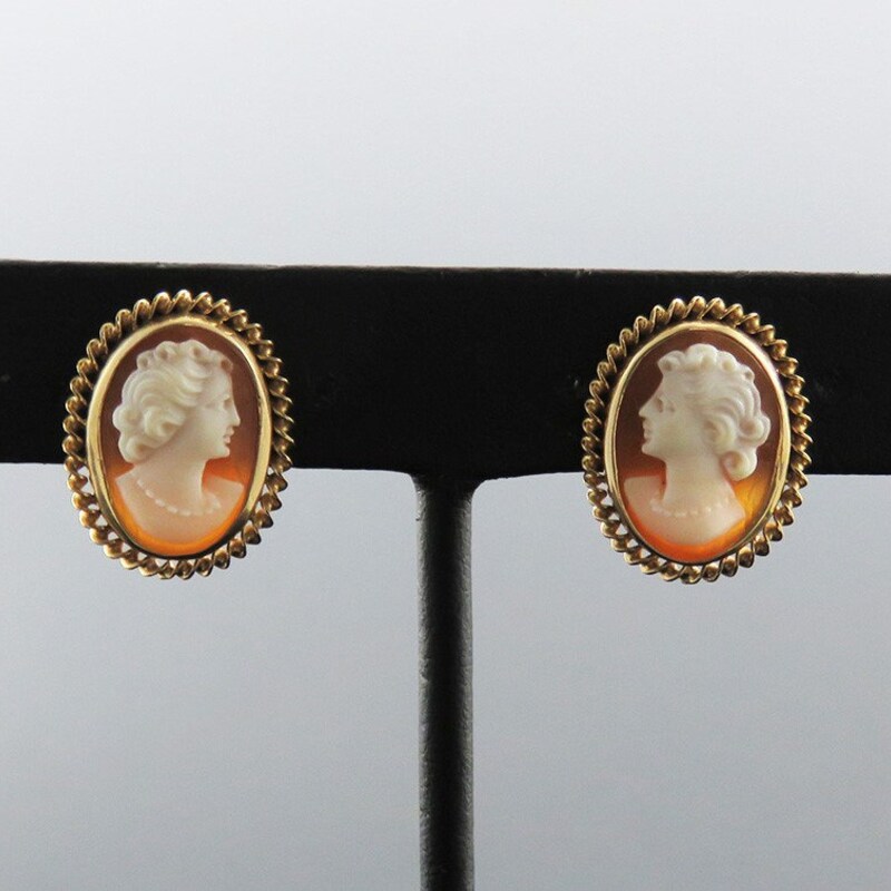 Cameo Earrings in Green