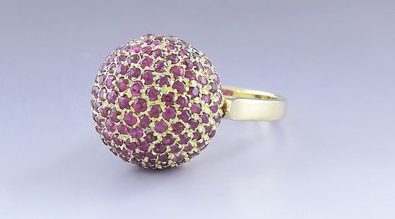 Vibrant 18K Yellow Gold & Ruby Dome Form Ring Siz… - image 2