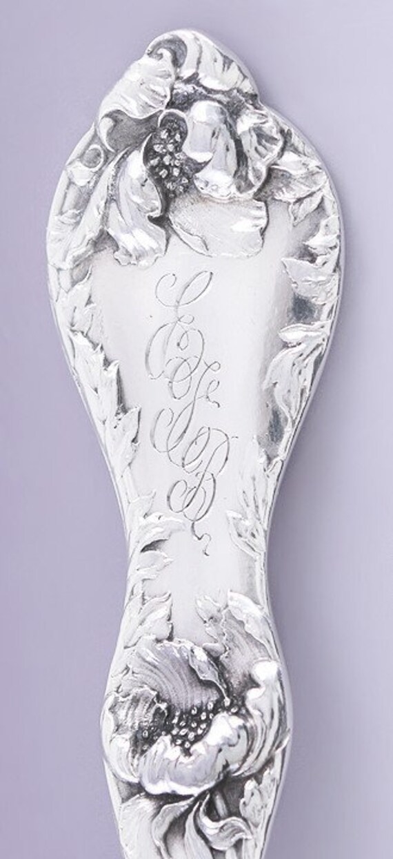 【リード＆バートン】純銀 スターリングシルバー／スプーン「Les Cinq」 1900 REED BARTON Sterling Silver LES CINQ FLEURS Tablespoon