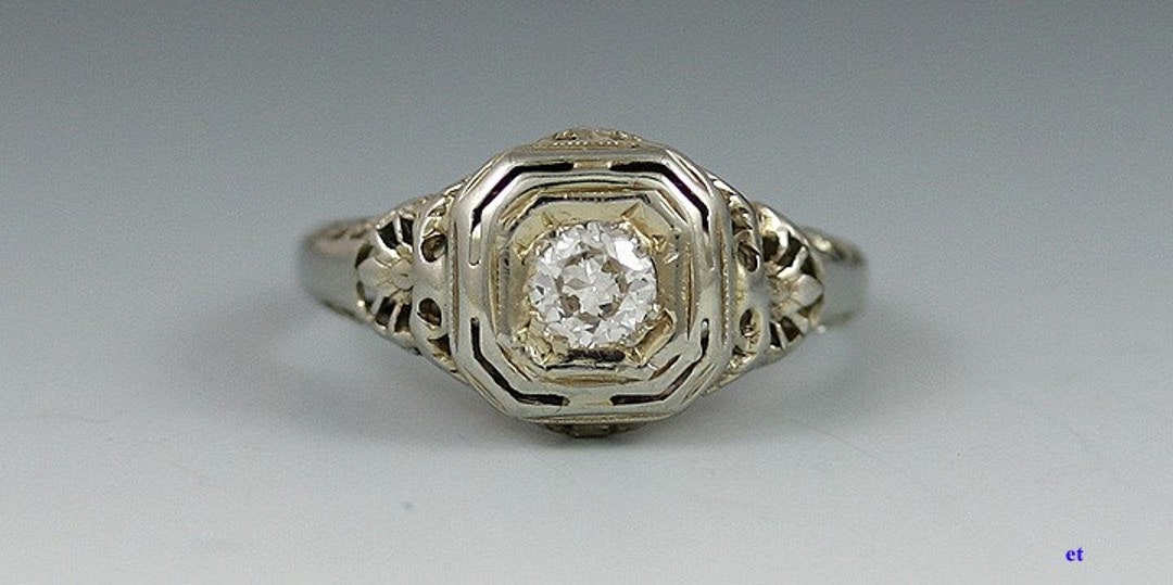 Elegant Vintage 18K White Gold & Diamond Filigree Ring - Etsy