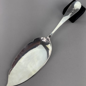 Fabuloso Cartier Old Newbury Crafters feito à mão em prata esterlina para servir peixe