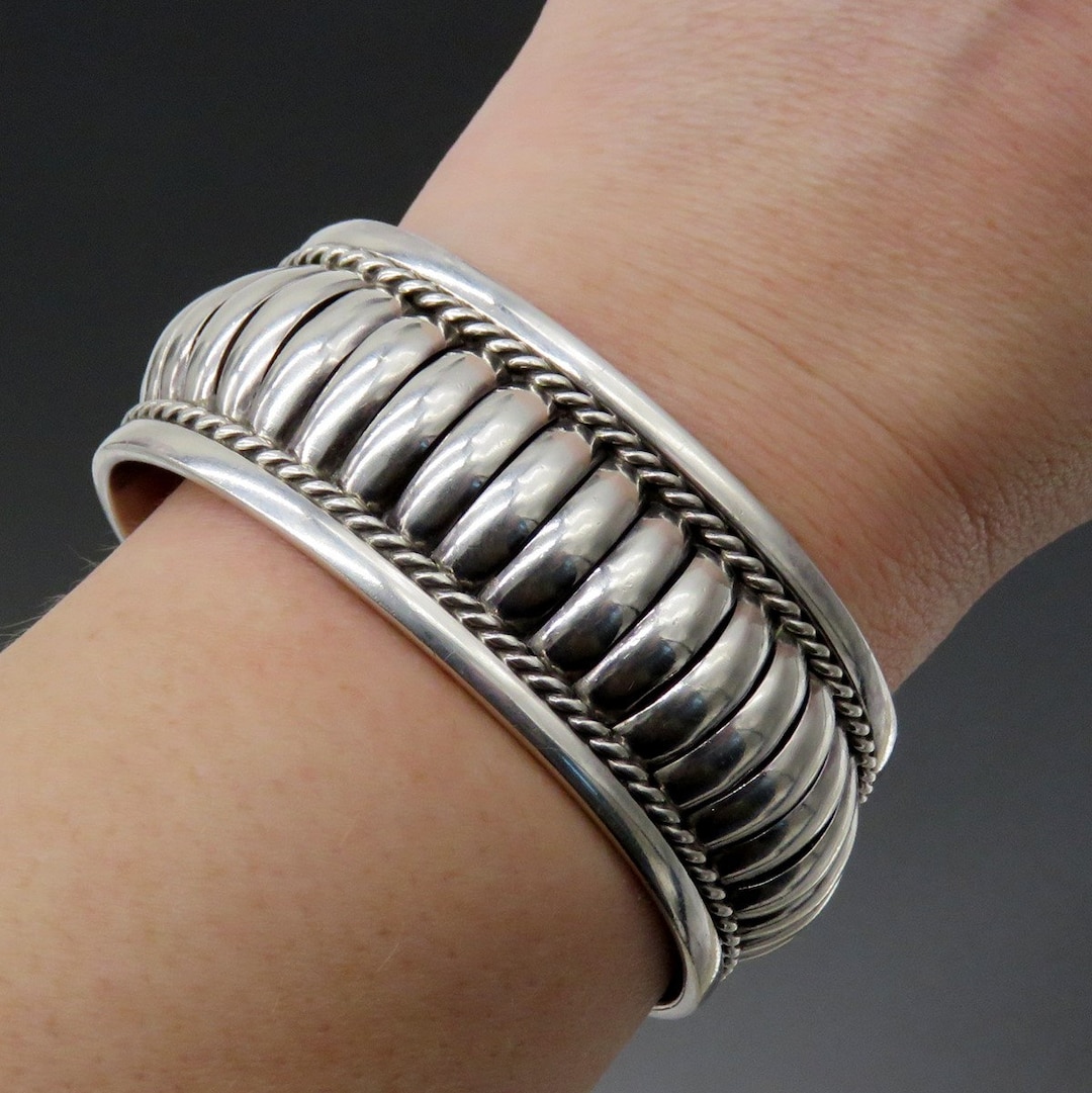 Hand Crafted Navajo Native American Sterling Silver Cuff Bracelet