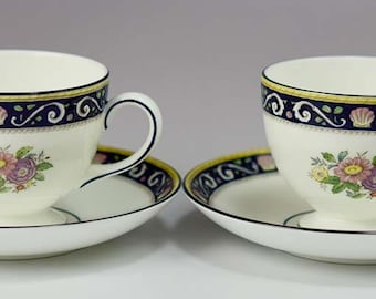 2 Wedgwood Runnymede Blue W4472 Wzór Filiżanki i spodki z porcelany kostnej Partia C