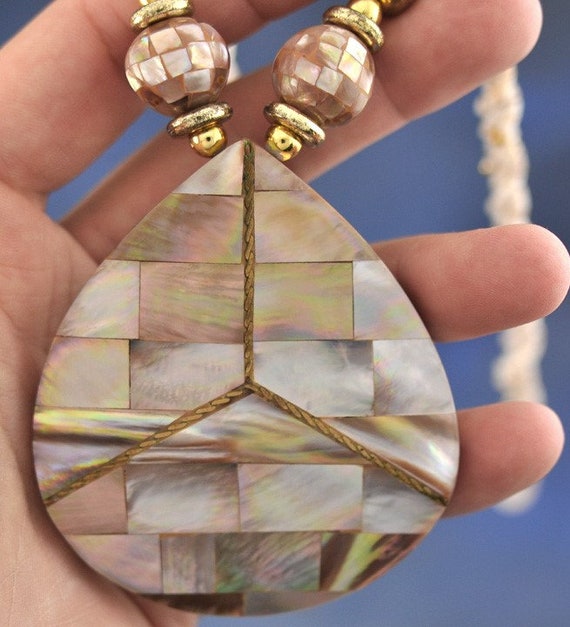 Mother of Pearl and Abalone Shell Necklace w/ Lar… - image 2