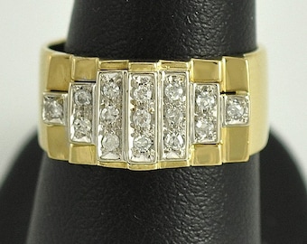 Beautiful Italian 18K Yellow Gold and Genuine Diamond Ring Size 6