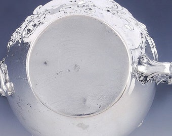 1800年代後半のドイツ製、装飾的な800シルバーのロココ調デザイン
