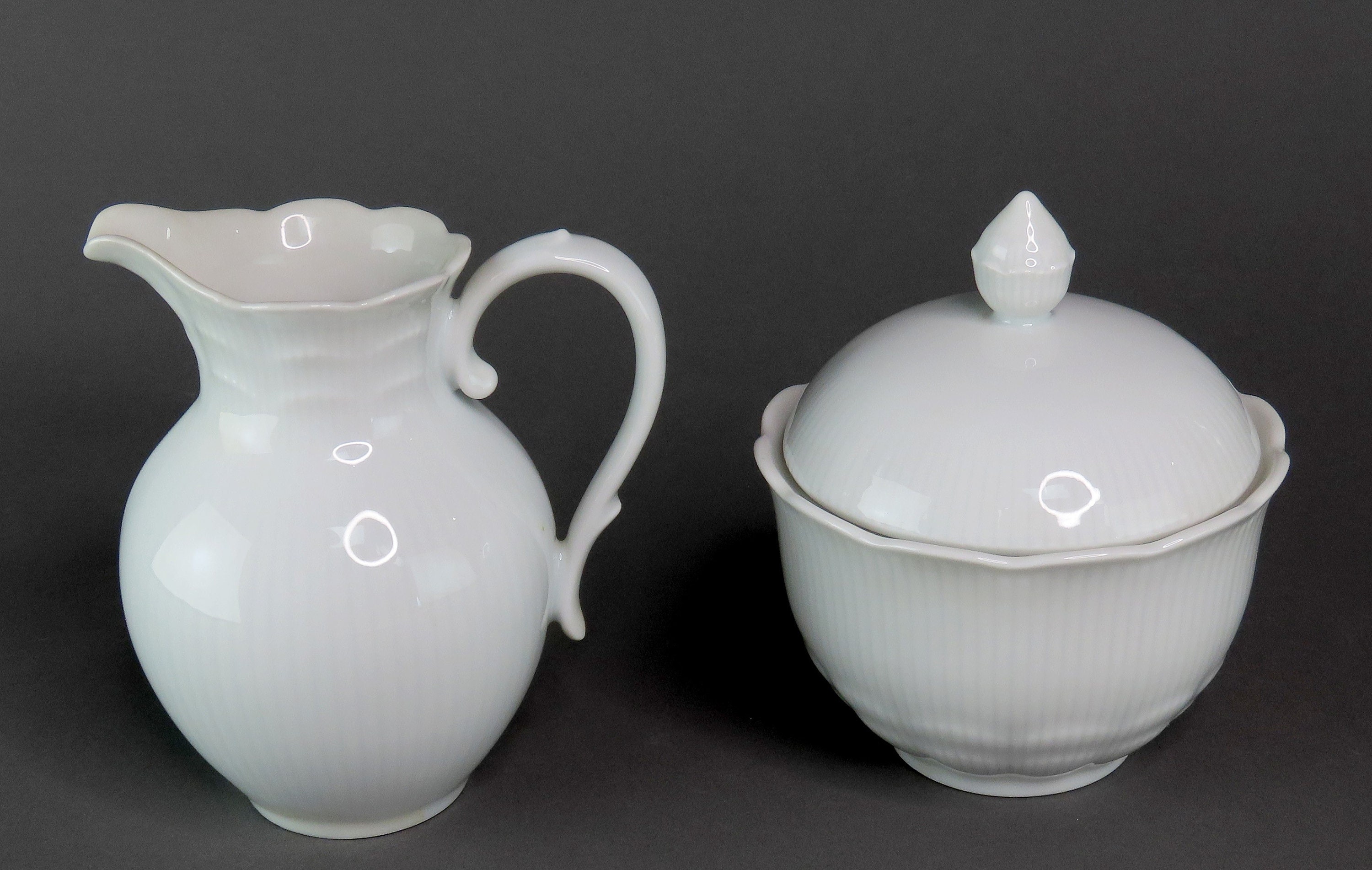 ドイツKaiser 白磁ティーセットポット、砂糖入れ、クリーマー、カップソーサー Kaiser tea set - Etsy 日本