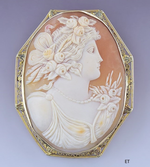 c1910s-1920s Lovely 14k Gold Pretty Woman Cameo Pi