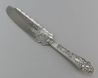 Fabuloso helado Gorham Old Medici de la década de 1880 en plata de ley, 31 cm