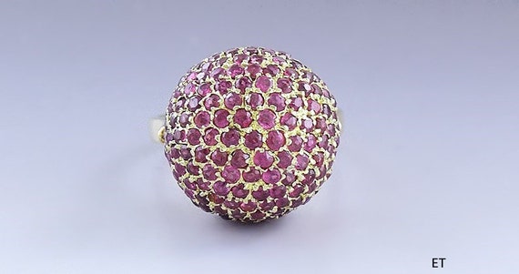 Vibrant 18K Yellow Gold & Ruby Dome Form Ring Siz… - image 1