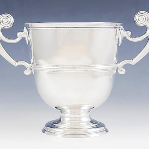 Antique c1740 Irish Sterling Silver 2 Handle Trophy Loving Cup 6 1/4&quot;