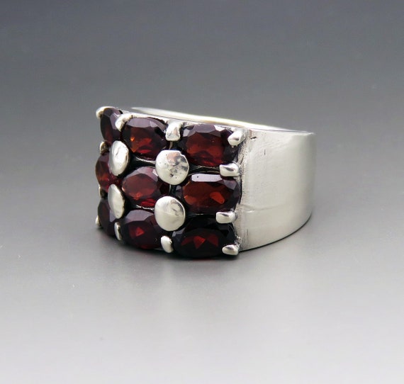 Pretty and Large 9 Garnet Sterling Silver Ring ni… - image 2