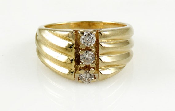 Stunning 14k Yellow Gold & ~.36ct Diamond Ring Si… - image 1