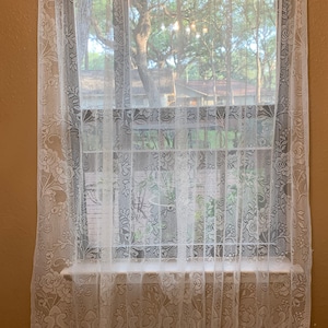 2975 CPR Pair of Ivory Curtains, 80 x 62