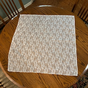 8101 T Small Off White Lace Tablecloth, Table Cover, Wedding, Gift Idea, 29 x 29