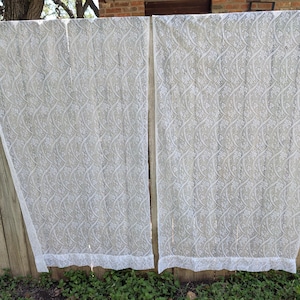 3146 CPR Pair of Vintage White Floral Lace Curtains, 80 x 82