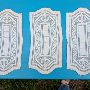 LB 549 Set of 3 Ecru Lace Doilies, 7 x 14