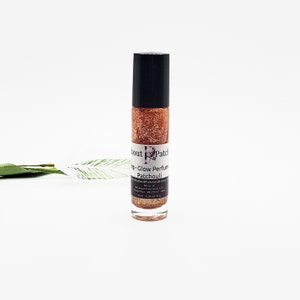 SHIMMERING GLOW Patchouli Perfume Oil, Illuminating Perfume oil, Bronzing Perfume Oil, Highlighter, Best shimmer oil, All about Patchouli,