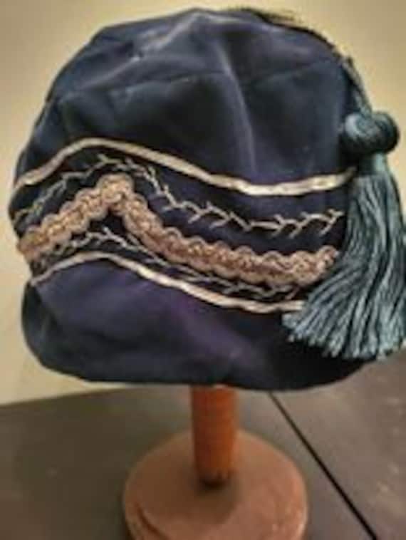 Victorian Attire Men's Civil War Costume Hand Embroidered Velvet Smoking  Cap Hat Accessory New - Main Image