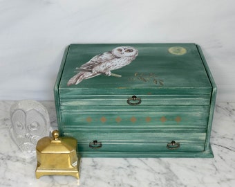 One of a kind Owl Jewelry Box, Upcycled Vintage Jewellery Box, Wood Jewellery Box