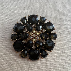 Vintage Pin/ Vintage Brooch/ Vintage Jewelry/ Vintage Flower/ Dainty Jewelry/ Statement Jewelry/ Gifts/ Flower Jewelry