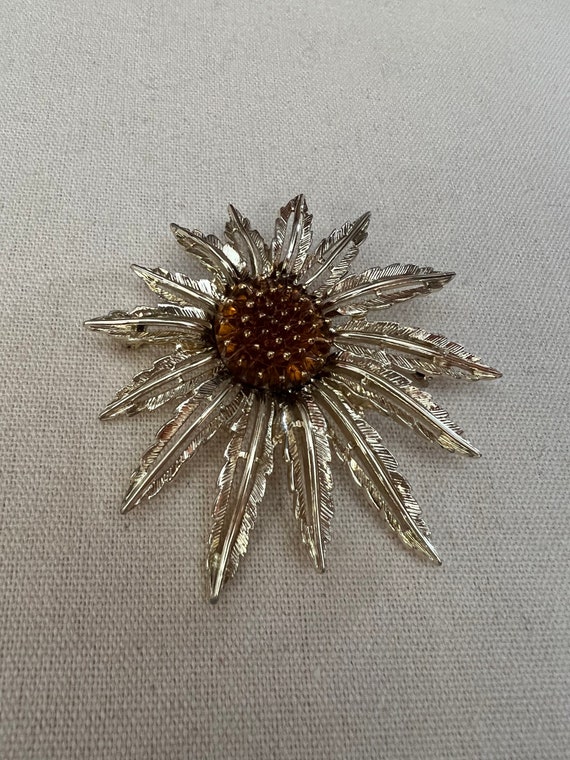 Sarah Coventry Vintage Brooch/ Sarah Coventry Jewe