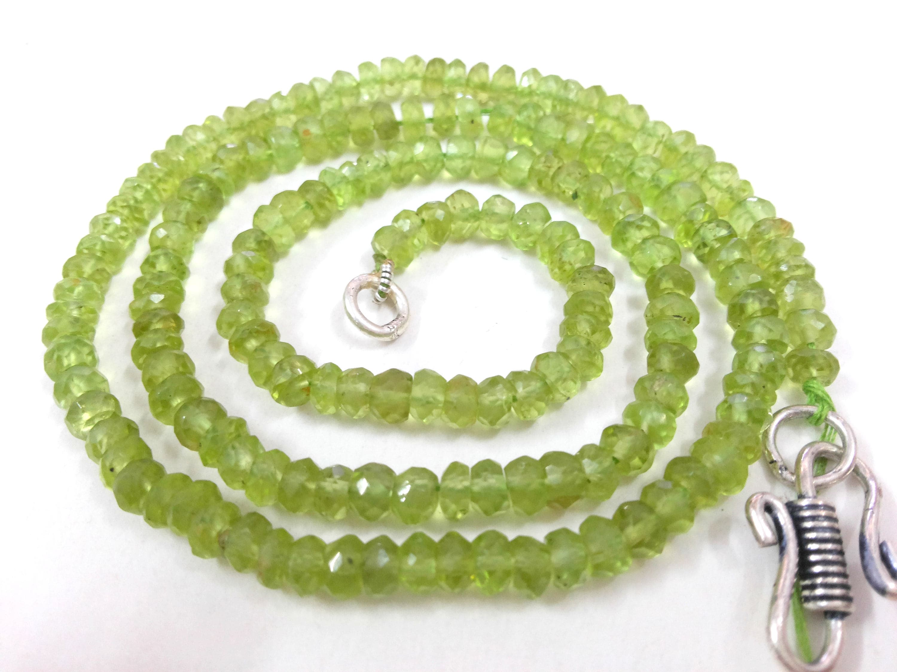 Natural Peridot Smooth Oval AAA Quality 4x6 mm Gemstone Beads 13/" inch