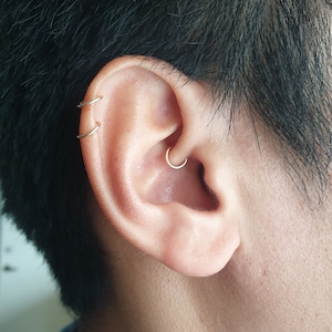 Set di orecchini a cerchio piccoli, piercing per cartilagine, elica, secondo foro, daith, naso, labbro, 20 g, riempito in oro 14k, argento sterling 925, oro rosa
