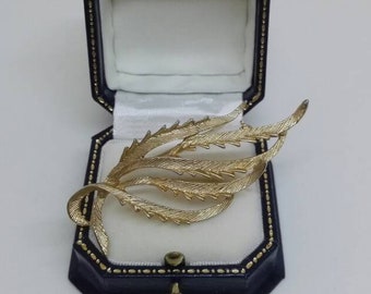 Fabulous Vintage Sarah Coventry Gold Tone Classic Leaf Brooch Collectable Vintage Jewellery