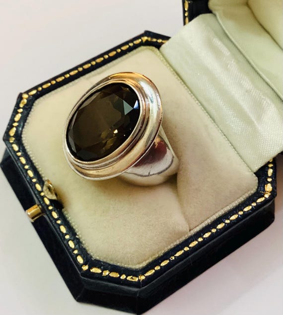 Smokey Quartz and Hallmarked Silver Unisex Ring Size M 12 grams