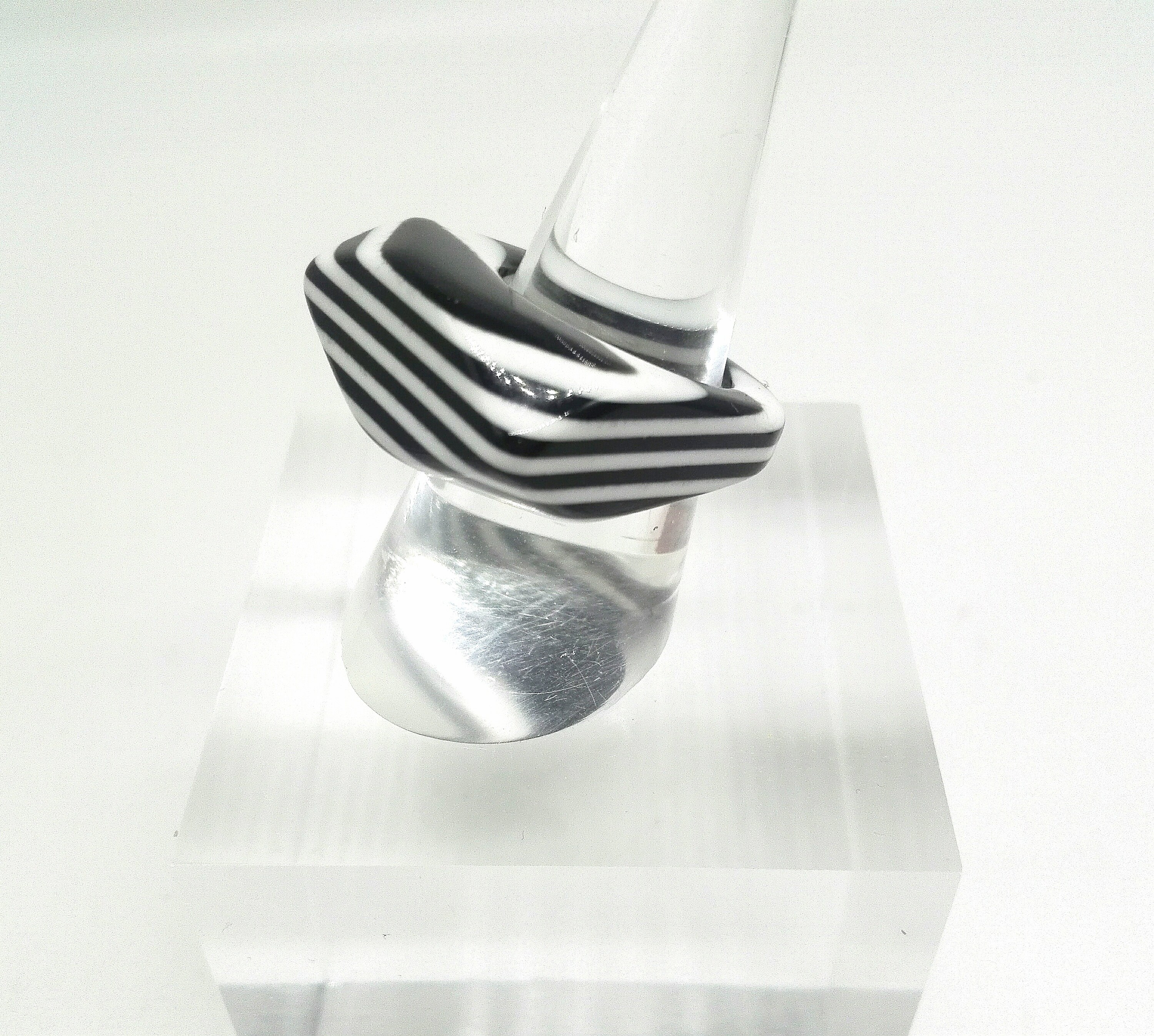 1960's Op Art Black and White Faceted Plastic Striped Ring Mary Quant ...