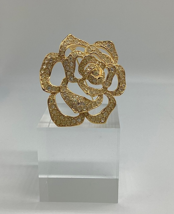 Fabulous Elizabeth Taylor Gold and Crystal Brooch Passion Flower Signed Designer Piece