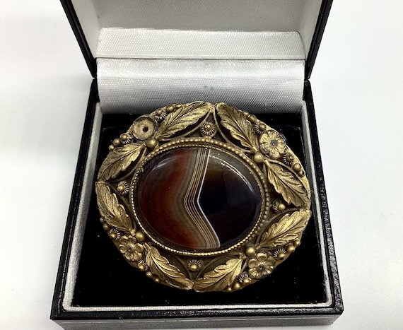Large Victorian Banded Agate and Pinchbeck  Brooch Autumn Shades of Rust and Black Elaborate Pinchbeck Frame a/f