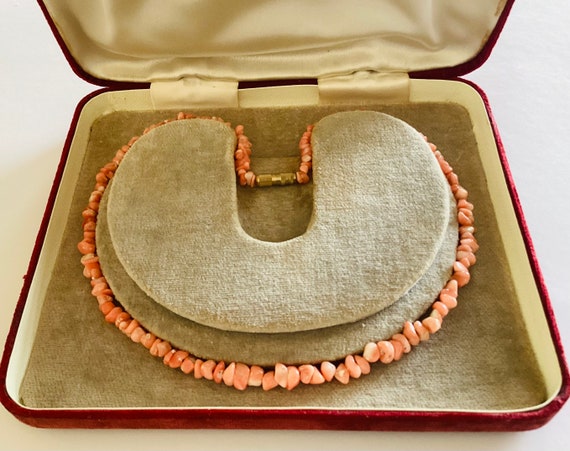 Pretty Peach Angel Skin Coral Graduated Chip Choker Necklace Wedding Bridal