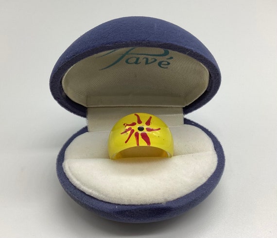 Sunshine Yellow Vintage Ring Lucite Plastic Domed Size UK N 1/2 Size US 6 3/4
