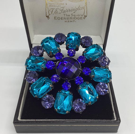 A Huge Vintage 1970s Brooch Shimmering Shades Blue
