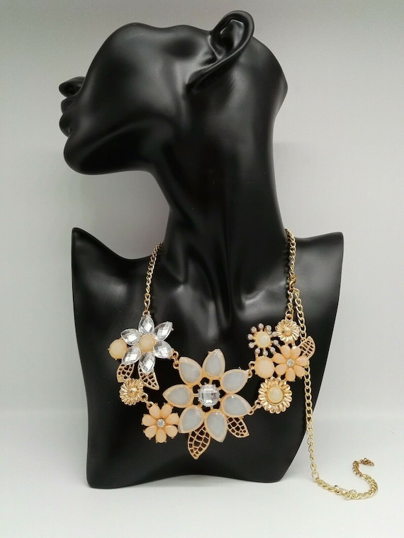 Vintage 1980s Bib Necklace Large Peach Pink Faux Lucite Crystal Flowers Gold Plated