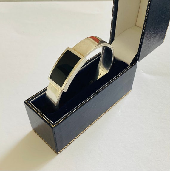 Solid Silver Hinged Bangle: Polished Onyx Inlay, … - image 2