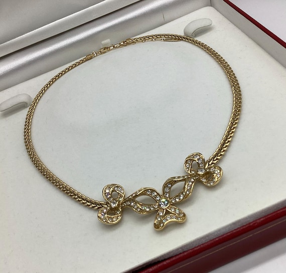 Attwood and Sawyer Lavalier Necklace Swarovski Crystal Linked Bows Signed 22ct Gold Plated Wedding Necklace Jewellery