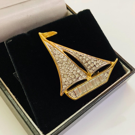 Attwood & Sawyer Yacht Brooch Swarovski Crystal Unisex Signed 22ct Gold Plate