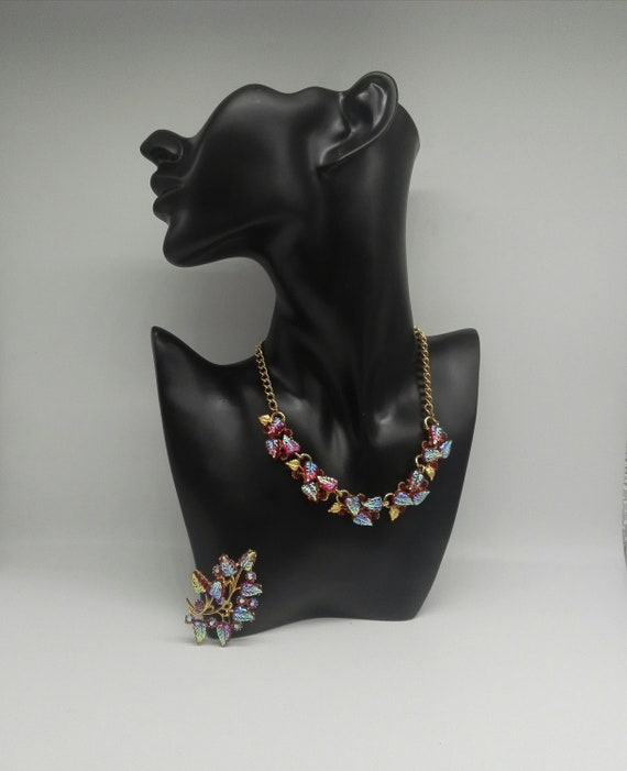 Fabulous Fifties Flower Necklace and Brooch Set Carved Ruby Lucite with Aurora Finish Glamour Floral Bib and Spray Collectable Vintage