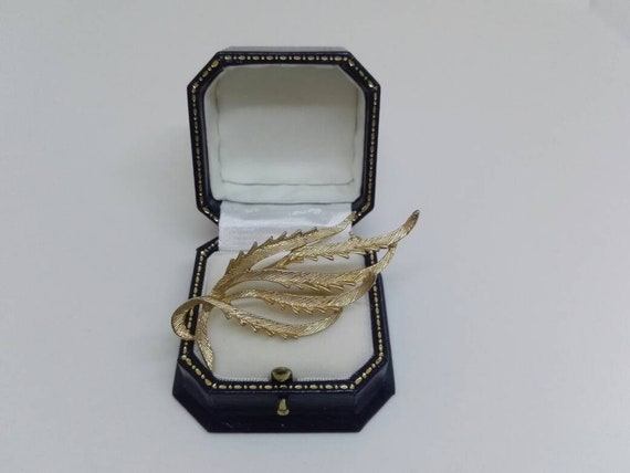 Fabulous Vintage Sarah Coventry Gold Tone Classic Leaf Brooch Collectable Vintage Jewellery