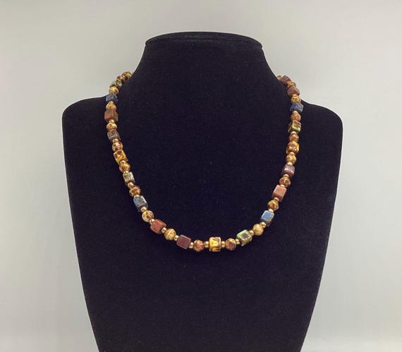 Vintage Agate Bead Necklace/Choker 1940's