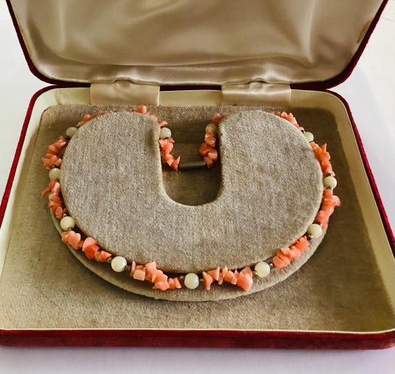 Angel Skin Coral Polished Chip and Pearl Bead Choker Vintage 1950s Wedding